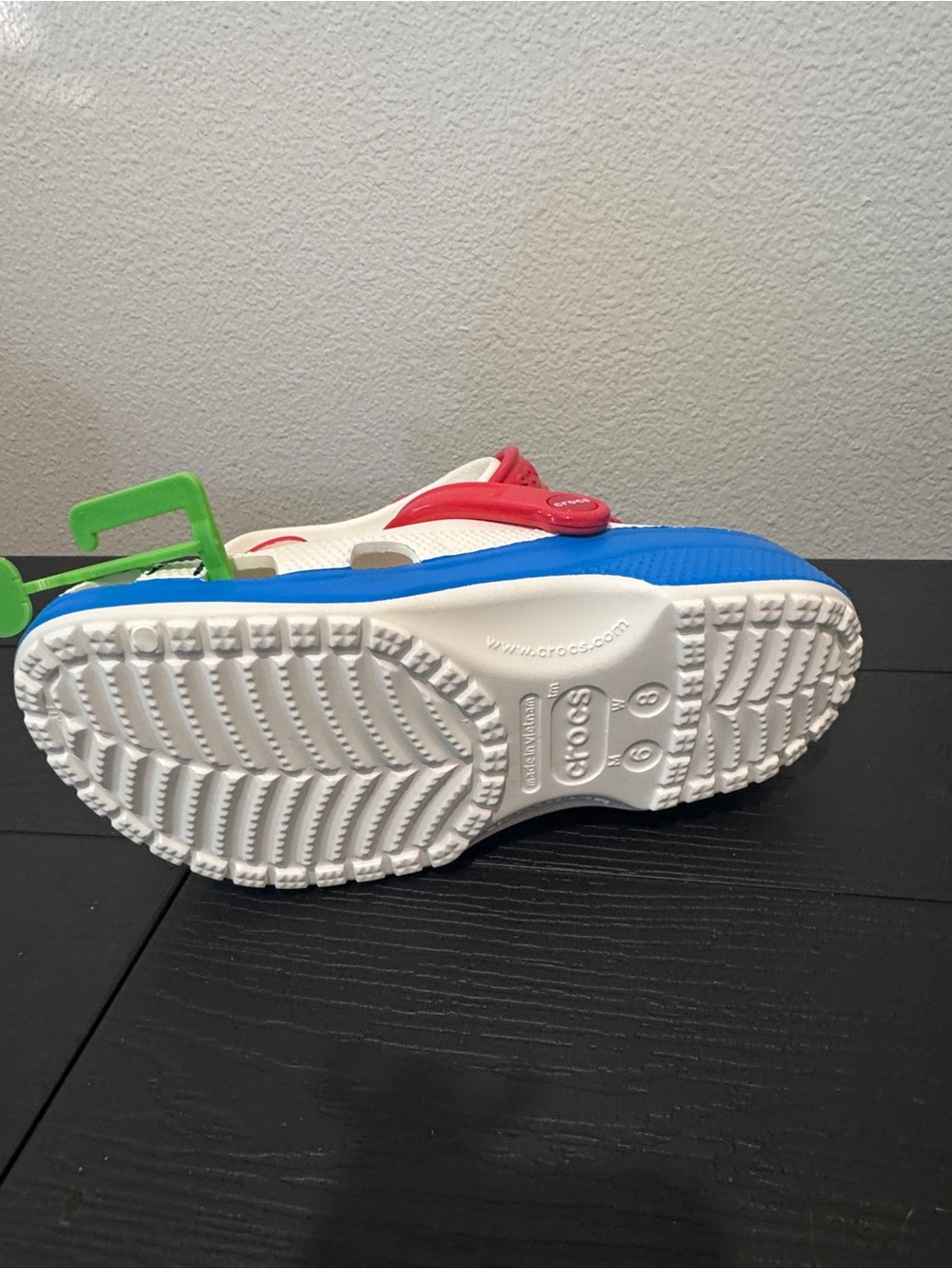 Hello kitty crocs - Picture 4 of 4